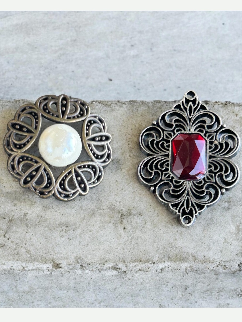 Vintage Scroll Work Brass Glass Brooch Lot